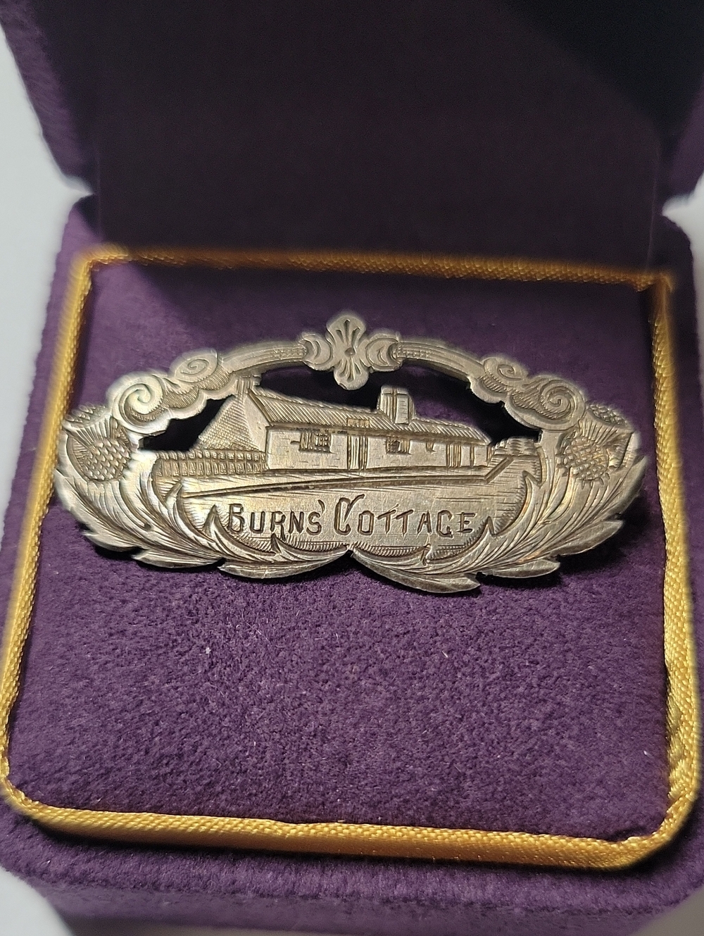 Vintage Silver Burns Cottage Decorative Brooch - Silver Tone